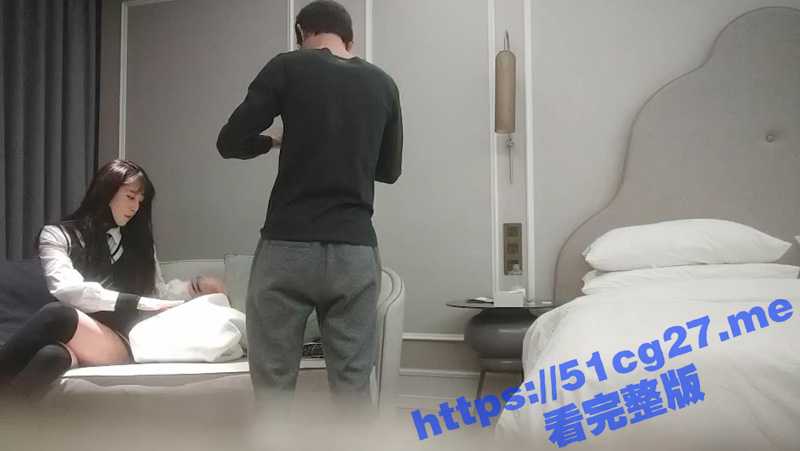 利哥探花 这应该是利哥探花最后一期了！超美极品外围 操着操着突发事故 警察上门逮捕 最后妹子都快崩溃 - 51吃瓜网-51吃瓜网