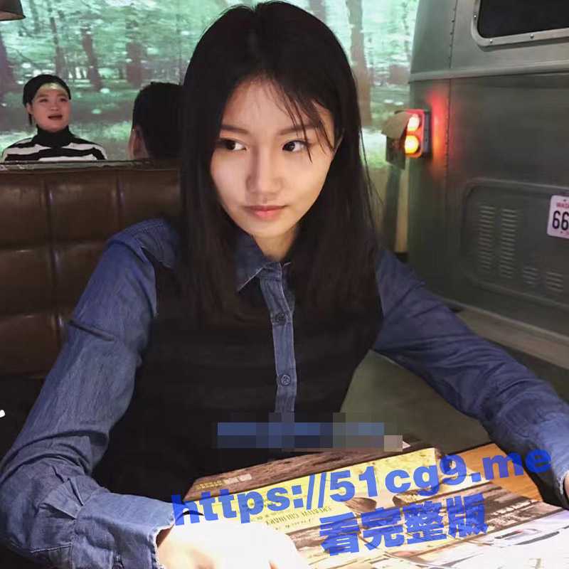 清纯舞蹈系靓 被前男友曝出闷骚的一面 在床上被男友用手暴力捅到高潮尖叫 表情失控 - 51吃瓜网-51吃瓜网