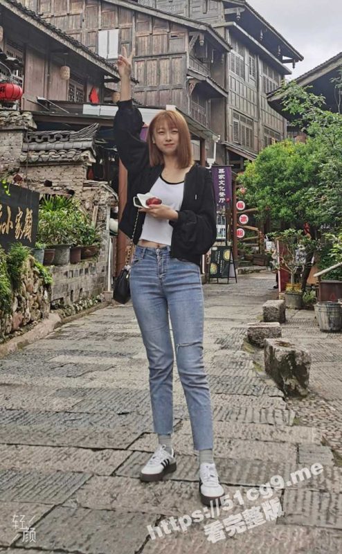 河南师范大学法语系 大三眼镜妹 汪小菲 自拍流出！想到异地恋的男友 就必须先用大黑屌自己爽一下！-51吃瓜网