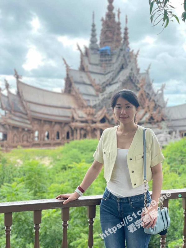 十个眼镜九个骚!骚货反差眼镜妹和男友视频自慰 分手后视频被曝光流出-51吃瓜网