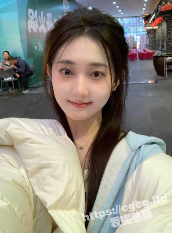 四川音乐学院 播音系学生 杨莹 兼职外围 厕所超长口交 母狗蹲在地上认真口活 眼里只有鸡巴！-51吃瓜网