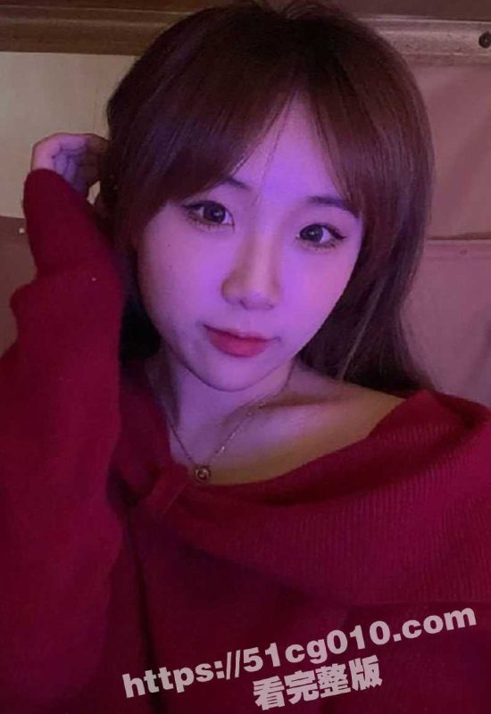 清纯女大学生在宿舍发情 给男友发自慰揉奶视频 做爱时还被男友偷拍 最后视频泄密流出！-51吃瓜网