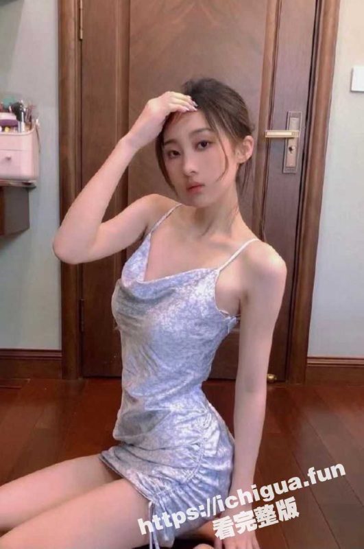 成都酒吧极品营销小妹 身材颜值太销魂 只要你来喝酒 就给操 和客人做爱高潮迭起！-51吃瓜网