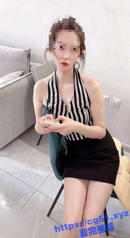 趁大哥不在家 强推性感白嫩的长腿嫂子 一开始还拼命挣扎 但小穴早就湿了 插进去瞬间老实-51吃瓜网