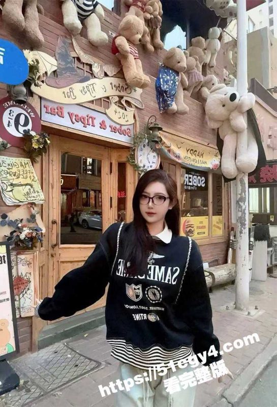 深圳人妻 唐欣 出轨视频被曝 淫媚入骨的大奶尤物露脸挨操 无套做爱表情淫骚无比-51吃瓜网