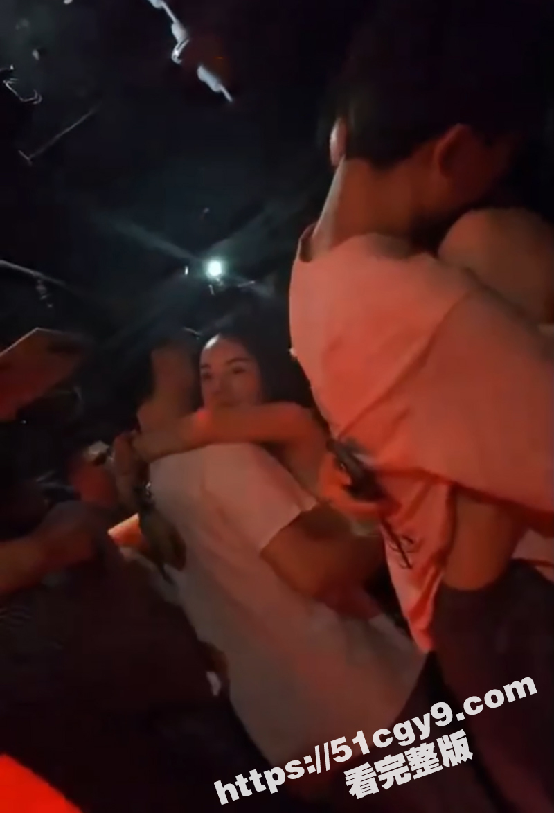 色情莎莎舞舞厅探店偷拍 各种性感舞女坐等挑选 十元一曲摸奶抠逼 百元就可领走爆操! - 51吃瓜网-51吃瓜网