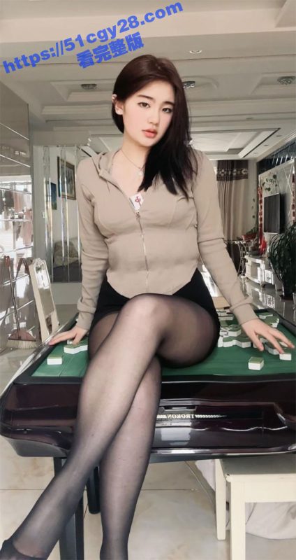 超高颜值学生妹 反差裸舞自拍流出 美乳骚穴同框展示 尺度大到炸裂！-51吃瓜网