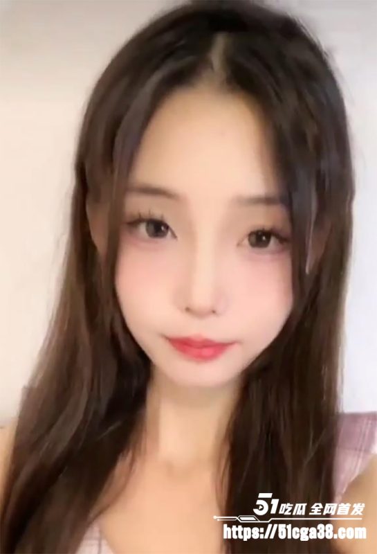 超清纯少女 小美 和金主 裸聊视频流出 高挑尤物穿情趣JK装 完美露脸揉奶抠穴玩自慰 假屌狂插嫩逼！-51吃瓜网