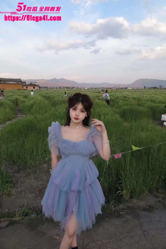 重庆纯欲校花 张颖 为圈钱沦为金主泄欲玩物 完美露脸深情口爆 闭眼享受反差感爆棚!-51吃瓜网