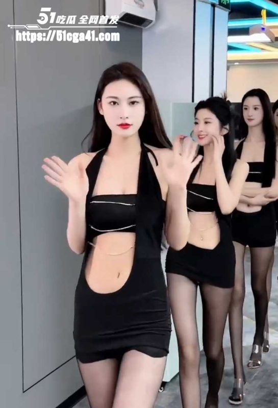 武汉汉阳七七桌球厅 美女助教竟在台球桌上淫骚自慰 撅臀发浪假屌狂插骚穴！-51吃瓜网