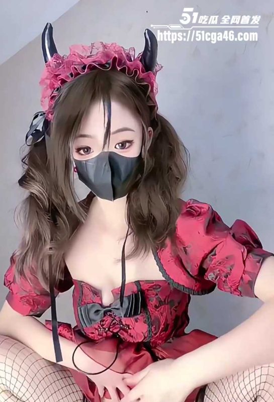 极品裸舞福利姬 一口白桃七 最新福利合集 玩假屌上演自慰裸舞 花式玩穴狂插喷水 户外露出蹲地放尿！-51吃瓜网