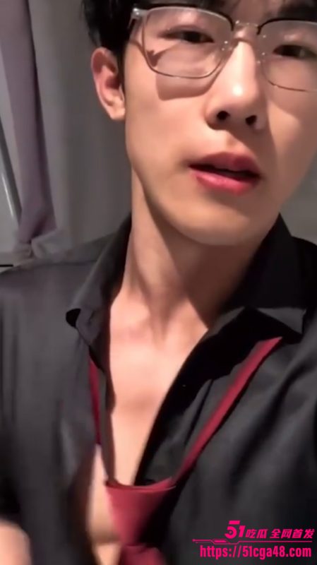 抖音人气网红 友哥  墨镜撸管视频外流 腹肌身材超吸睛 不雅私拍视频曝光！-51吃瓜网