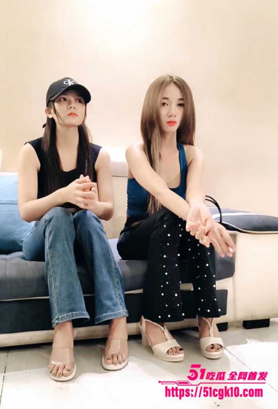 半糖团队 最新乱交狂欢直播 三位绝美佳人惊艳出场 应粉丝要求随机配对激情性爱 ！-51吃瓜网