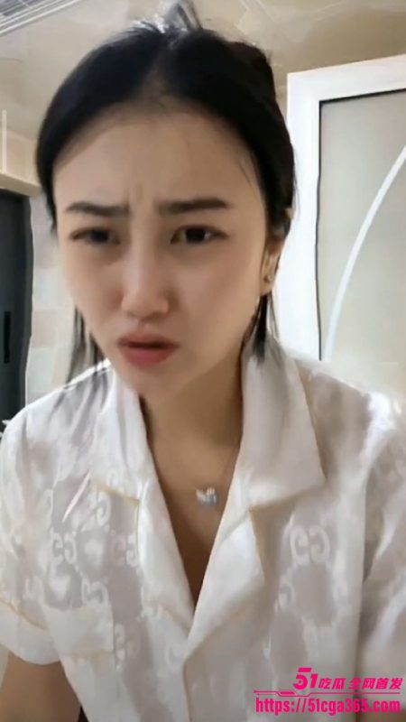 抖音福利自拍合集视频流出 多妹子抠B揉乳挤奶玩法火爆 堪称擦边天花板!-51吃瓜网
