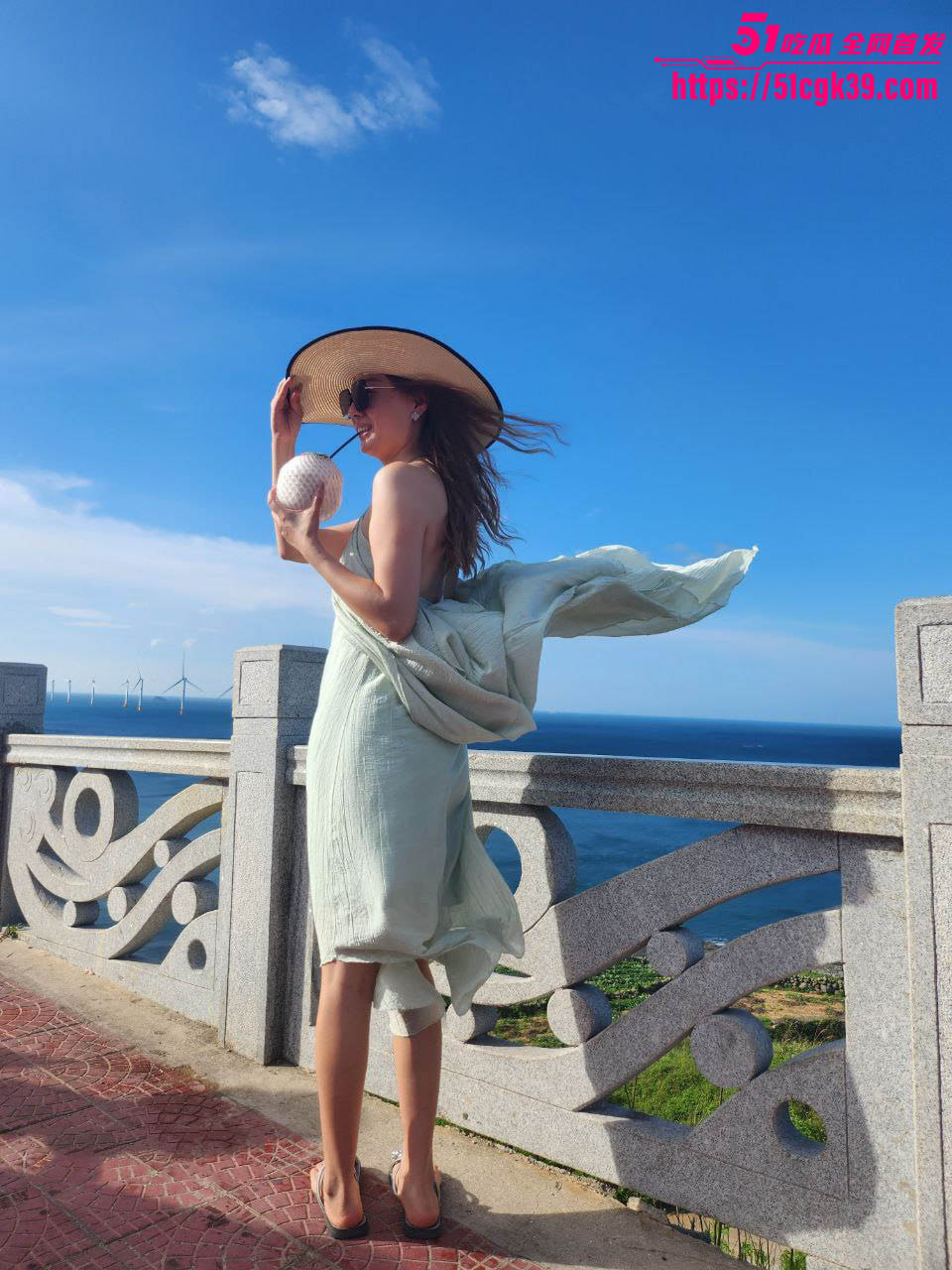 大神调教极品人妻 情情趣内衣紧裹翘臀 豪乳傲然骚穴粉嫩 无套后入失禁狂喷！ - 51吃瓜网-51吃瓜网