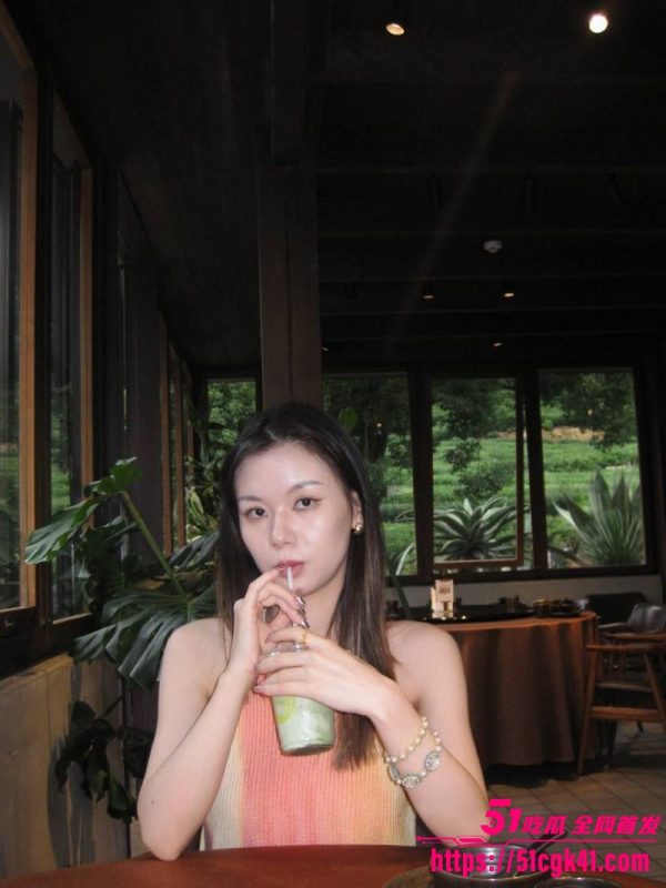 临汾小少妇 秦寒 欲望爆棚 与多男约炮被男友曝光 巨乳夹紧肉棒 黑丝被撕破猛干 淫叫不断！-51吃瓜网