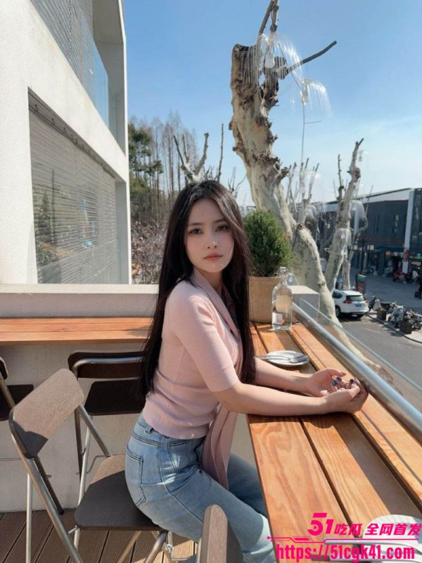 辽宁大连御姐 伏慧 被男友剪辑曝光 丝袜套鸡口交调教 舌尖缠绕肉棒吞吐 多角度特写嫩穴湿透！-51吃瓜网