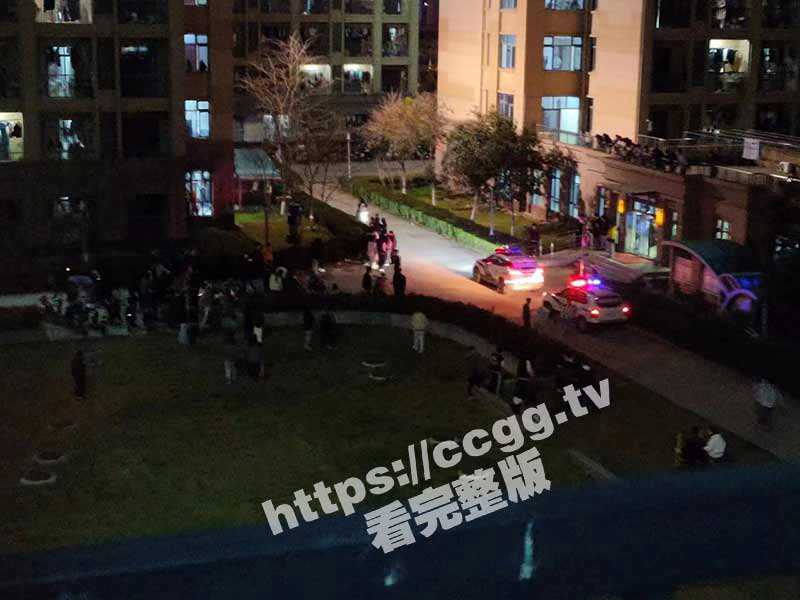 网传某学校在校生厕所生小孩 弃子-51吃瓜网