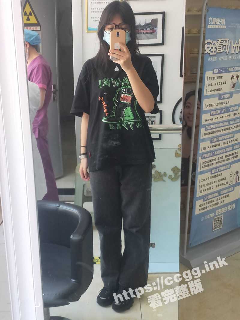 在校眼镜学生妹被金主包养 外纯内骚 舌钉乳钉 菊花已开 露出自慰啪啪啪 阴蒂超大！ - 51吃瓜网-51吃瓜网