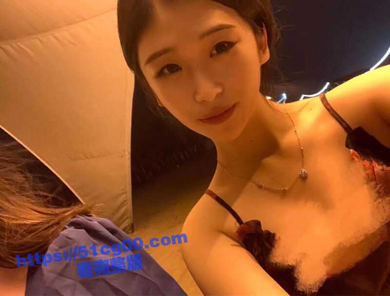 瓜友投稿，极品反差婊前女友在床上不停喊爸爸自己把奶子都要抓爆了，背后骂闺蜜录音也遭曝光-51吃瓜网