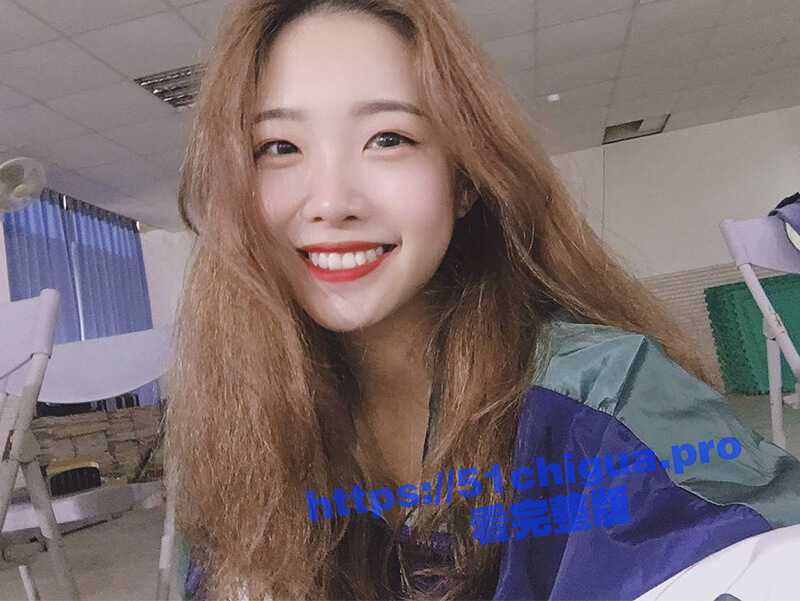 瓜友投稿曝光 极品反差婊前女友口爆吞精被后入极限淫荡 过度开发接盘侠要遭殃了 迟早头顶一片绿-51吃瓜网