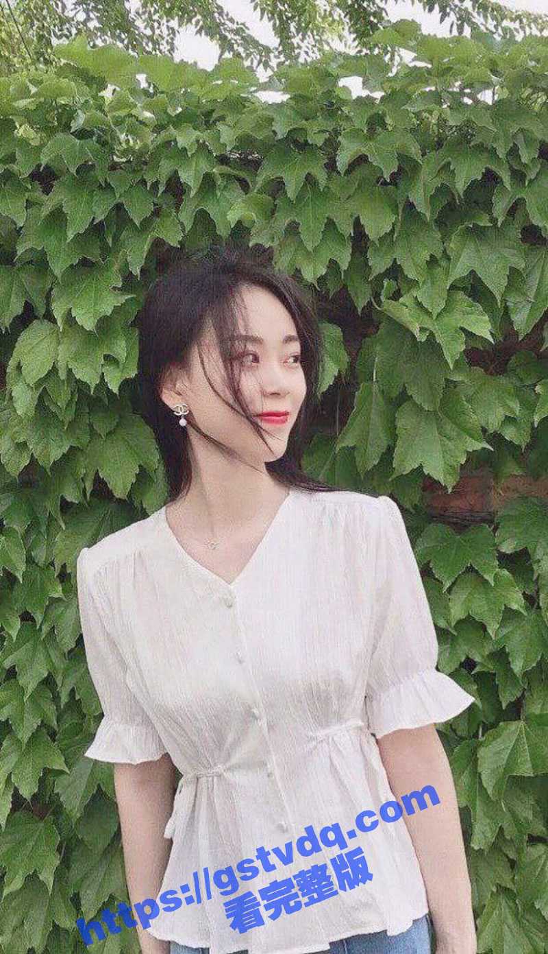 原來毛笔可以这样玩 新技能GET 超高颜值的小姐姐 丁玥 给大家展示毛笔的新用法！ - 51吃瓜网-51吃瓜网