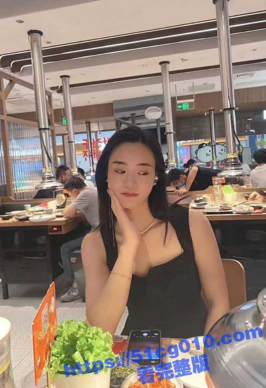 极品良家少妇私密视频流出 高冷御姐类型的她 在床上有点骚啊！还是人妻最有味道了！-51吃瓜网