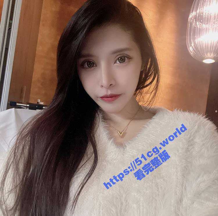 台湾省20W粉丝巨乳博主 波衣子 粉丝群定制福利视图流出 - 51吃瓜网-51吃瓜网