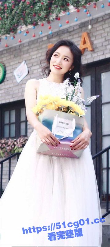 家有骚妻神仙难医！娇媚淫态勾人心魄 熟女就是淫骚 脱光衣服更让人受不了-51吃瓜网