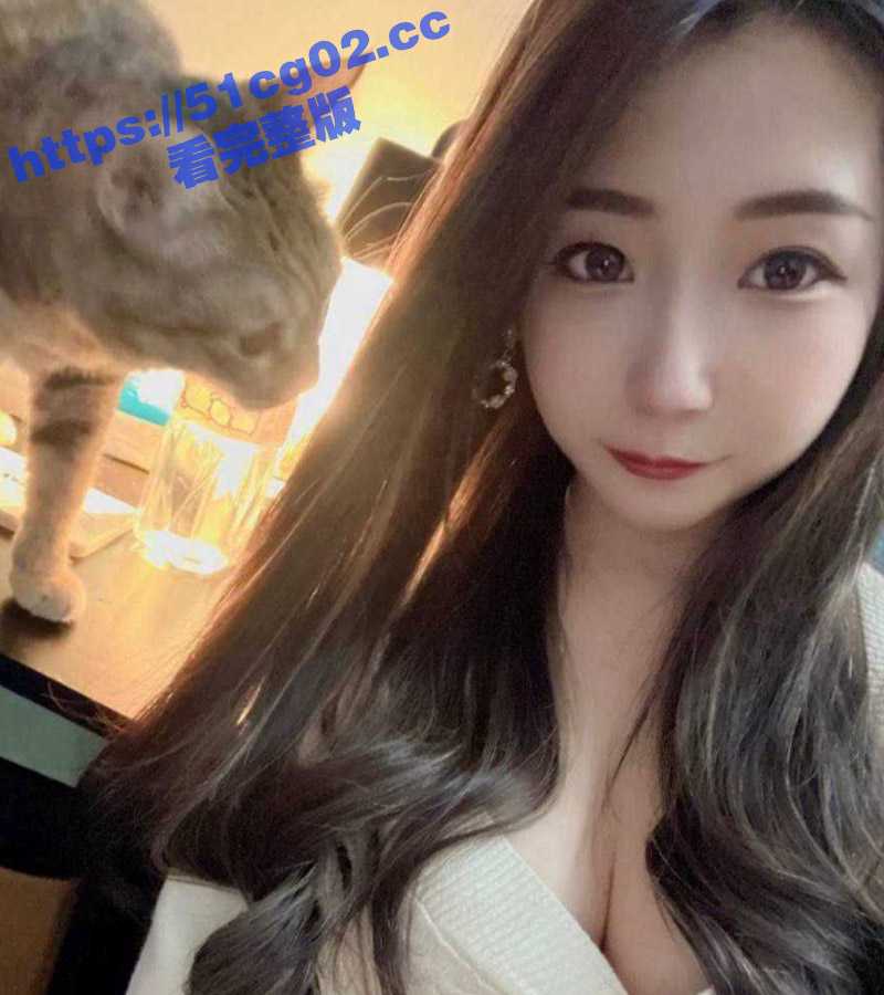 辽宁商贸学院清纯学妹 付铭萱 自拍大尺度露奶视频流出 拿着手机自拍各种凹造型 手捏奶子嘟嘴卖萌 - 51吃瓜网-51吃瓜网