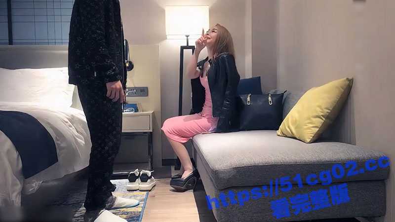 探花翻车!利哥重金约操外围女主播 操完之后说知道被偷拍了 但还是配合你 还有点小感动呢! - 51吃瓜网-51吃瓜网