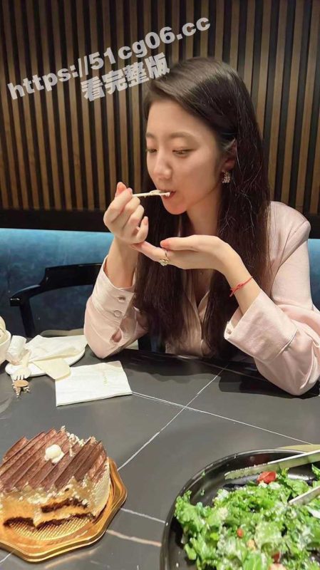 女干部也能顶半边天！细数官场那些因权色交易下马的女官员！警花张津瑜也只能甘拜下风-51吃瓜网