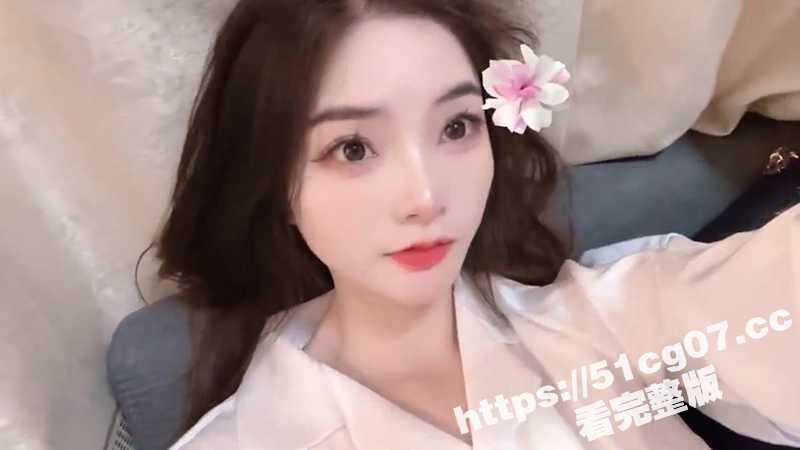 福州高颜值大奶美女性爱私拍 黑丝、乳交、口活、啪啪、被抓着一对大奶使劲抽插太爽了！ - 51吃瓜网-51吃瓜网