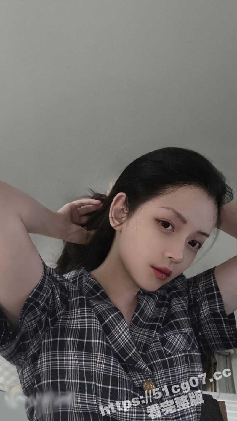 极品白嫩人妖学生妹猫不易 对舔舐大肉棒情有独钟 颜值极品异常风骚 绝对能把你掰弯! - 51吃瓜网-51吃瓜网