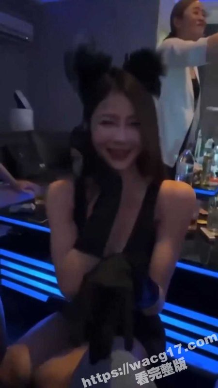 每日大赛之【淫乱KTV】欢迎各大网友来评审投稿-51吃瓜网