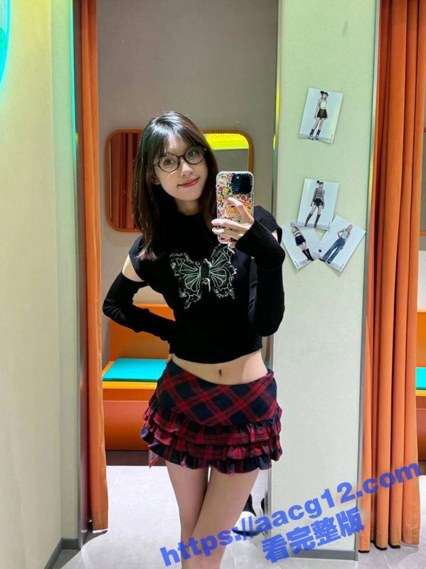 高颜值极品学生妹 背着男友约炮体育生 18cm粗长大屌 沙发抗腿打桩抽插 操的美女浪叫不止-51吃瓜网