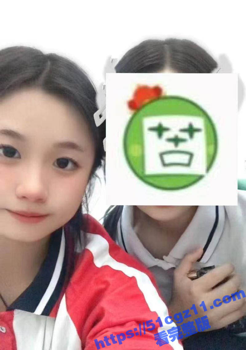 清纯可爱大奶学生妹自拍 露乳抠逼展示傲人身材 年纪轻轻奶子就这么黑 不知道被多少人干过了！ - 51吃瓜网-51吃瓜网