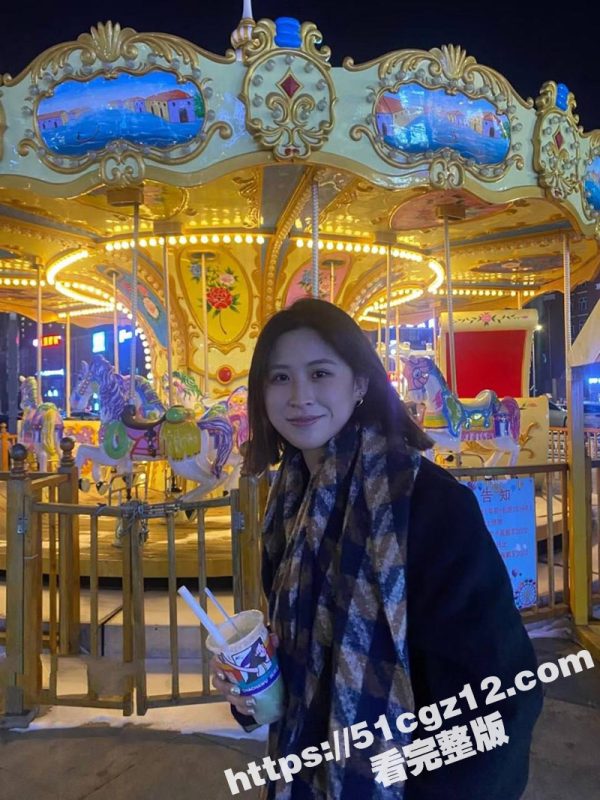 河南社旗县母狗蒋思娣 肥臀长腿人妻少妇 结婚后偷情前男友 深情吃鸡后入肥臀 被老公发现后曝光-51吃瓜网